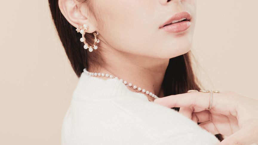 
Jewelry Styles to Elevate Your Holiday Look in 2024

